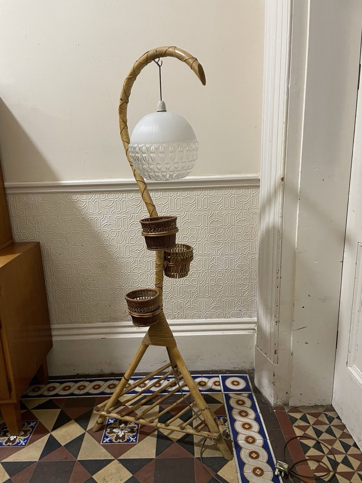 Mid Century Bamboo Standard Lamp Gooseneck Tiki Plant Holder Vintage Glass Shade photo vintage