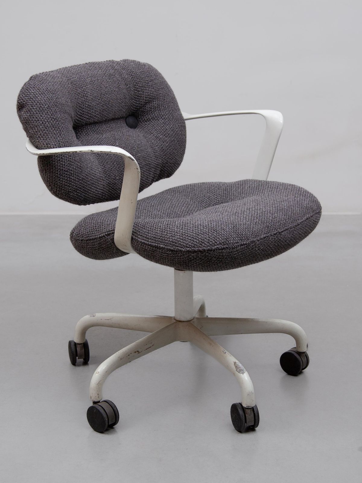 photo for sale Knoll Desk Swivel Chair Designed By Hannah Bruce And Andrew Morrison On Wheels