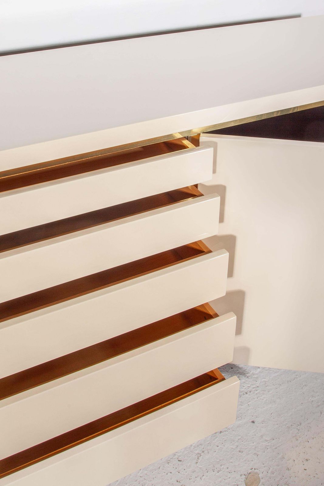 White Lacquer And Brass Sideboard By Jean Claude Mahey, 1980s photo Furniture