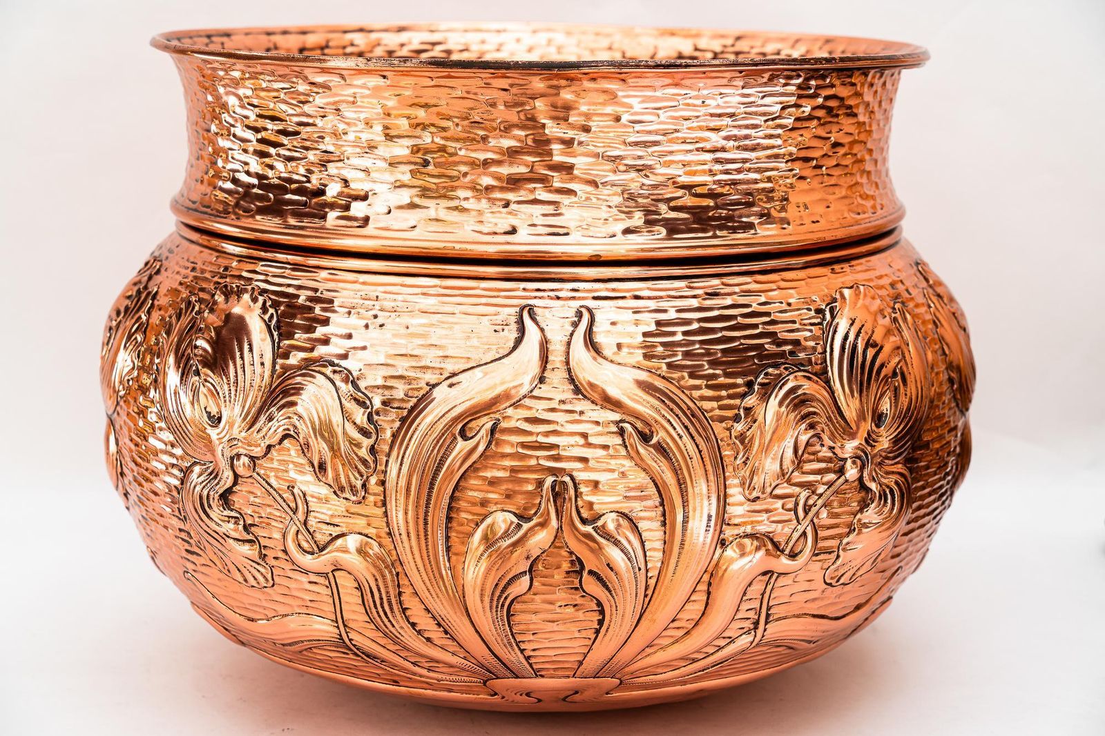 photo furniture Very Big Floral Hammered Jugendstil Copper Palm Pot Vienna Around 1908