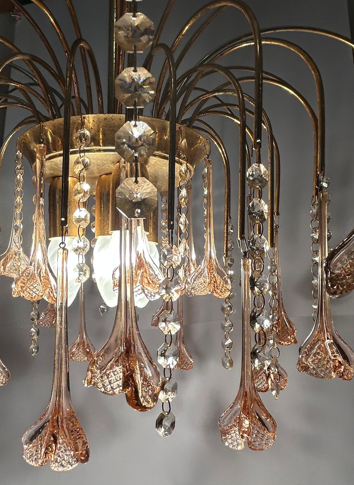 Semiramide, Gorgeous Pink Murano Chandelier, 1980's photo Lighting