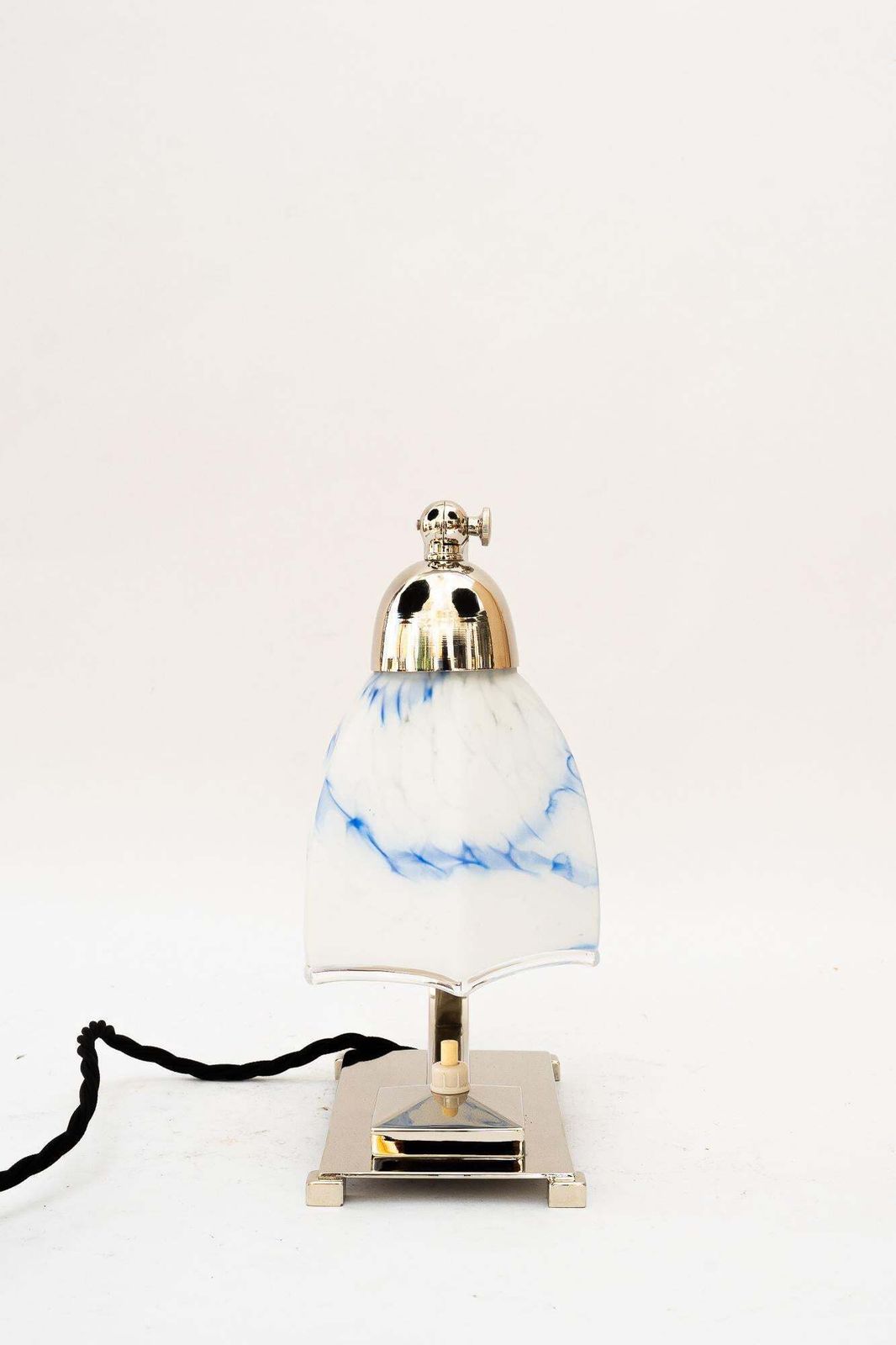 Swiveling Nickel Art Deco Table Lamp With Original Glass Shade Around 1920s photo for sale