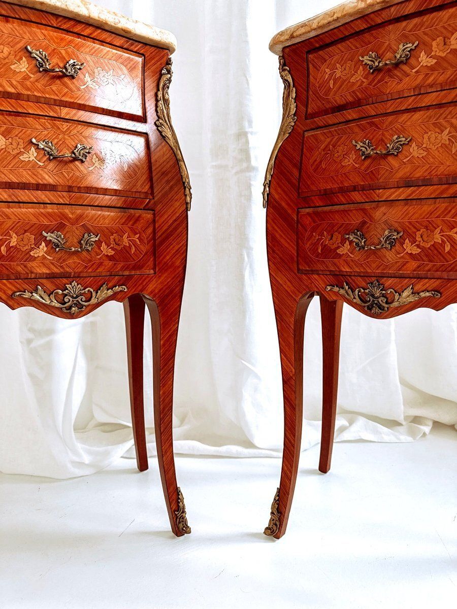 Mid Century French Louis XV Style Bedside Tables With Marble Tops And Floral Marquetry, 1940s, Set Of 2