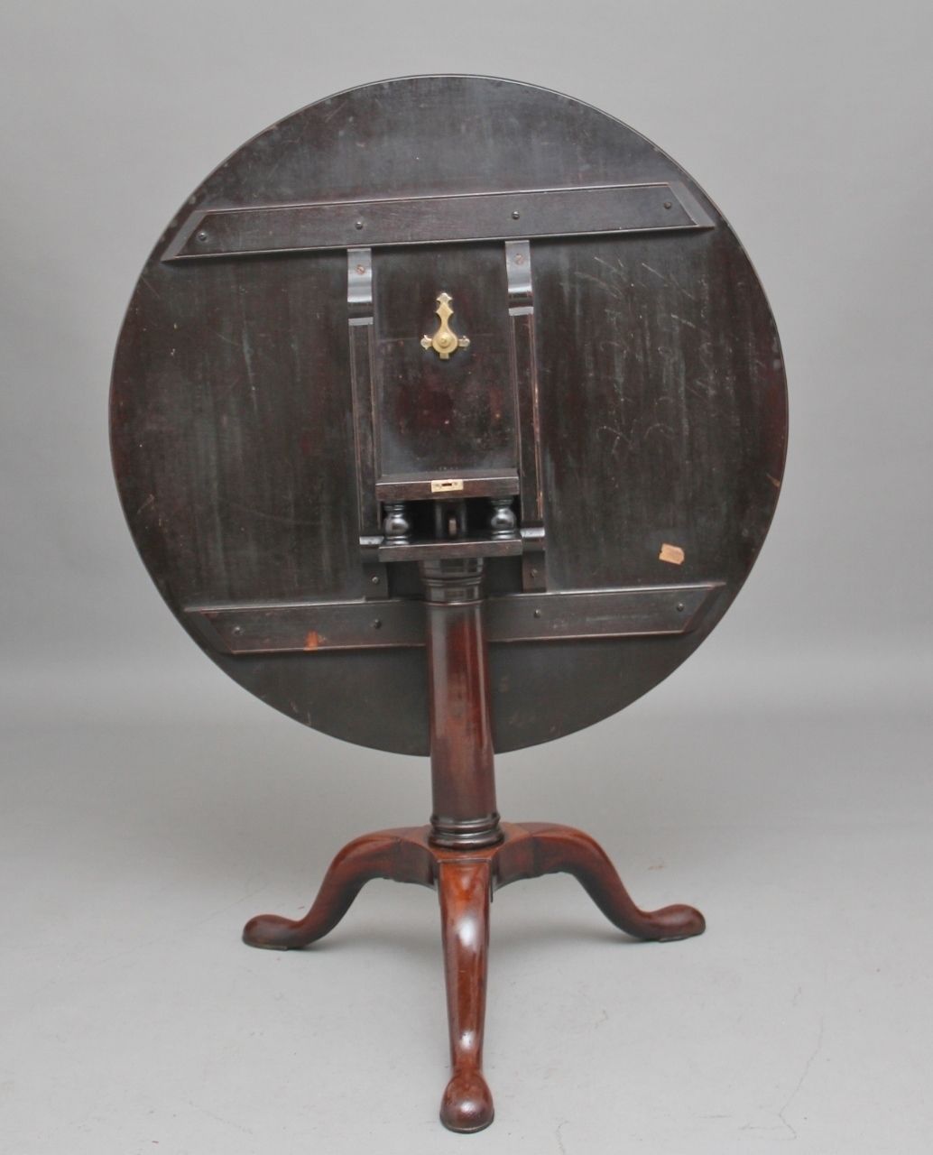18th Century Mahogany Tripod Table photo Furniture