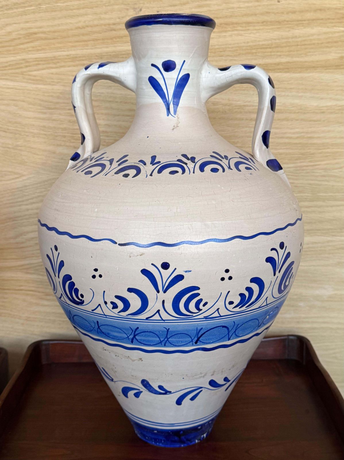 Paire de vases décoratifs Talavera en céramique, bleu et blanc photo vintage