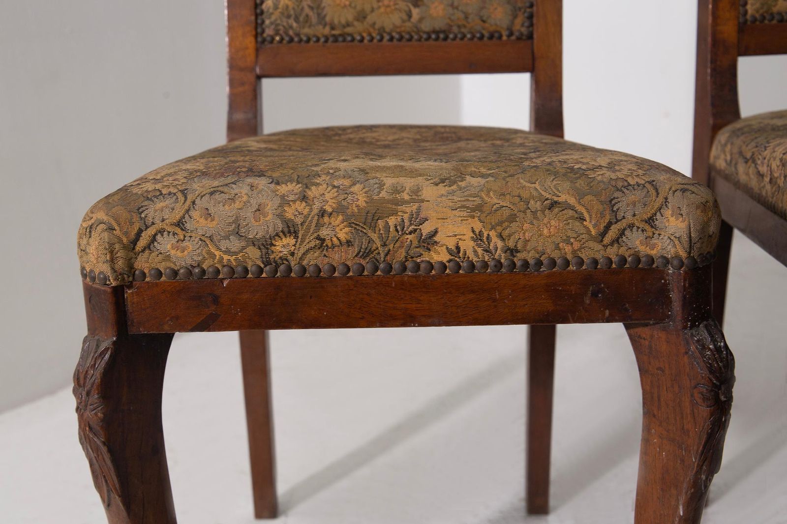6766.0 French Dining Chairs, Set Of Six With Original Upholstery And Carved Walnut Leg photo