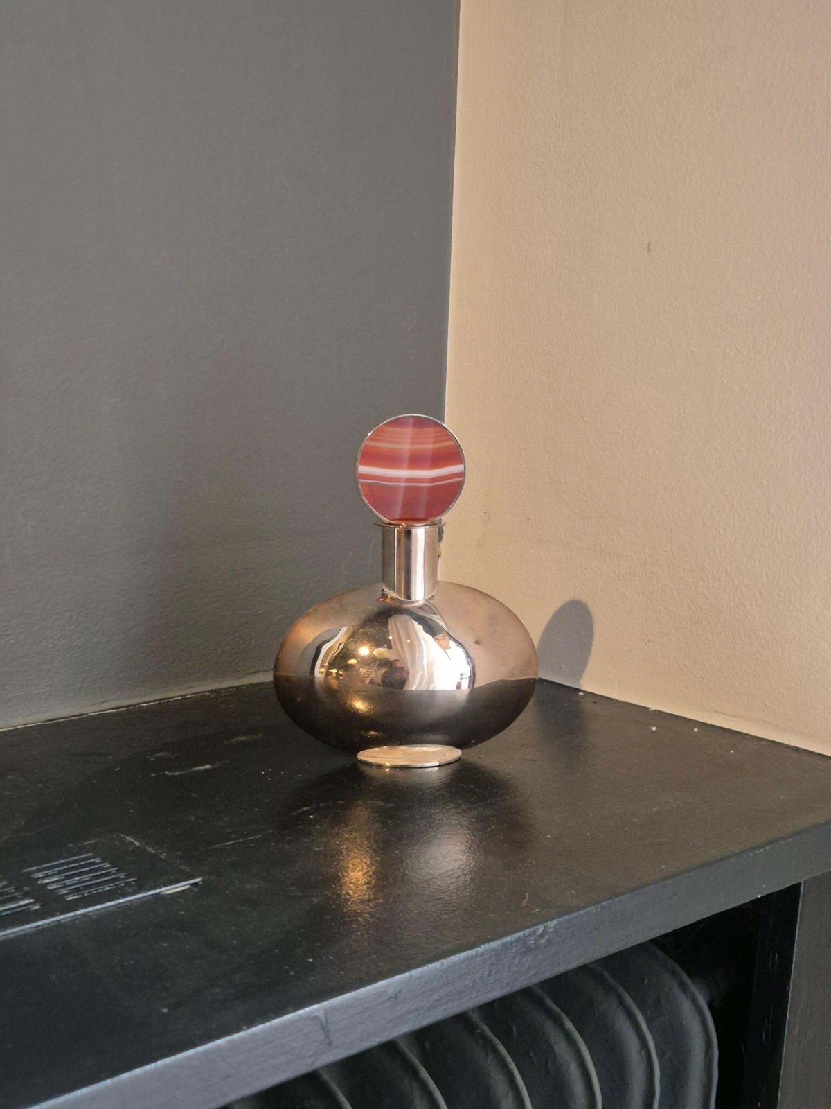 photo furniture Sculptural Flask In Solid Silver With Agate By Inga Lagervall, Swedish 1952.