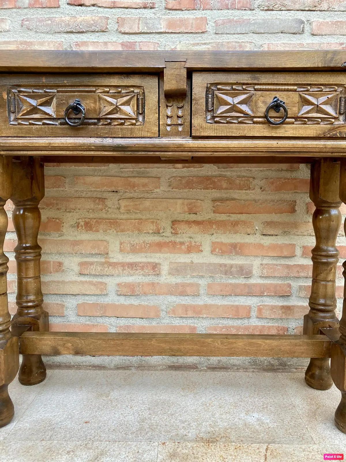 Console espagnole du début du XXe siècle, 2 tiroirs, pieds tournés photo vinterior