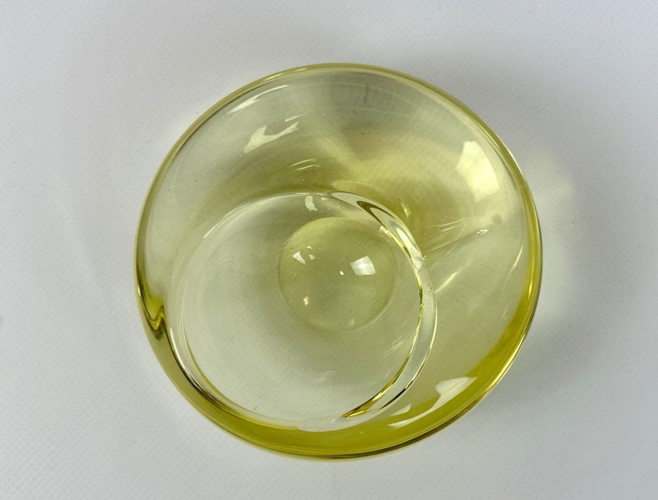 Art Glass Ashtray Attributed To Miloslav Klinger For železný Brod, 1960s photo Home Decor