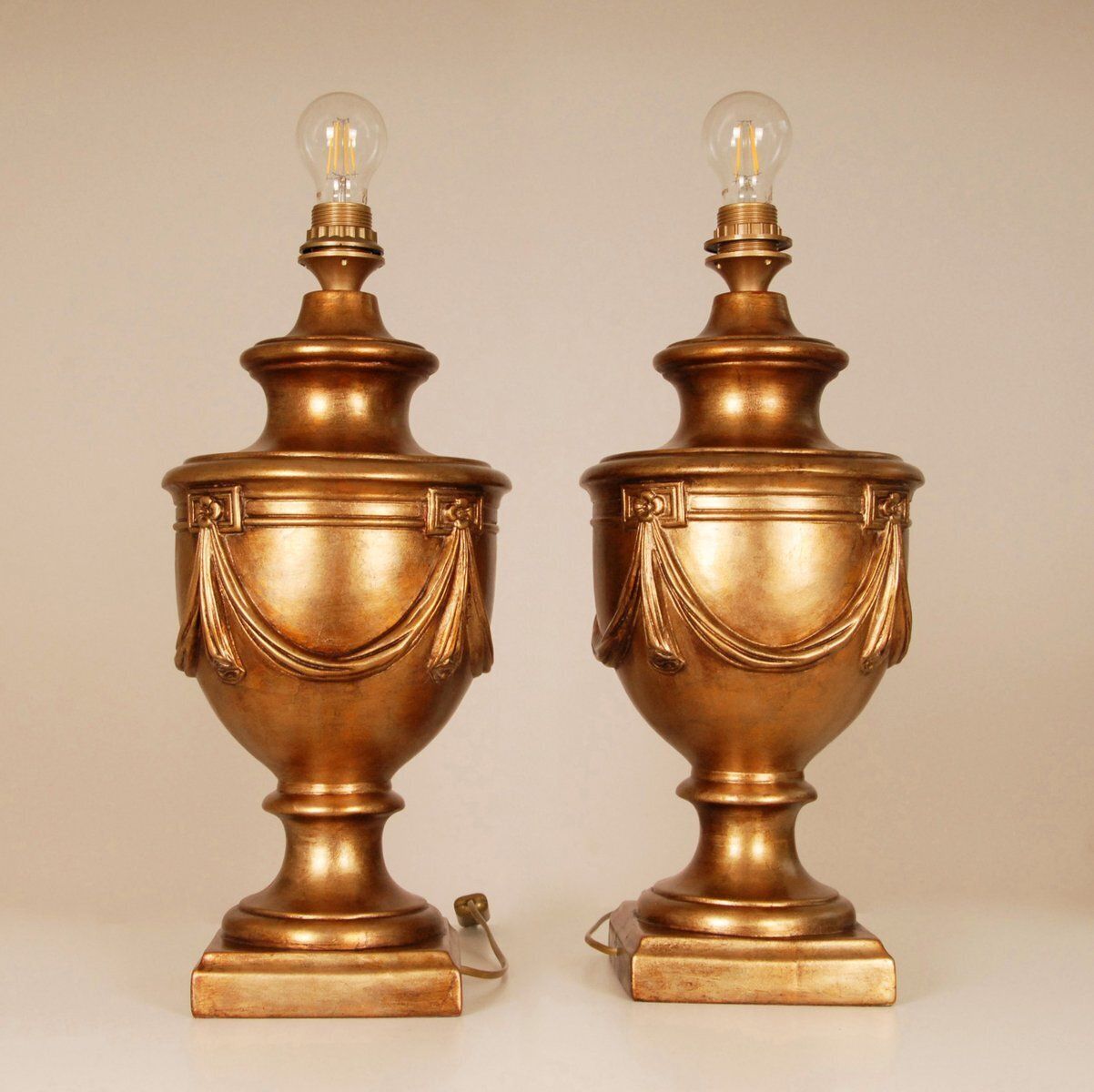Vintage Neoclassical French Ceramic Lamps In Yellow Gold From Maison Jansen, 1980, Set Of 2 photo vinterior