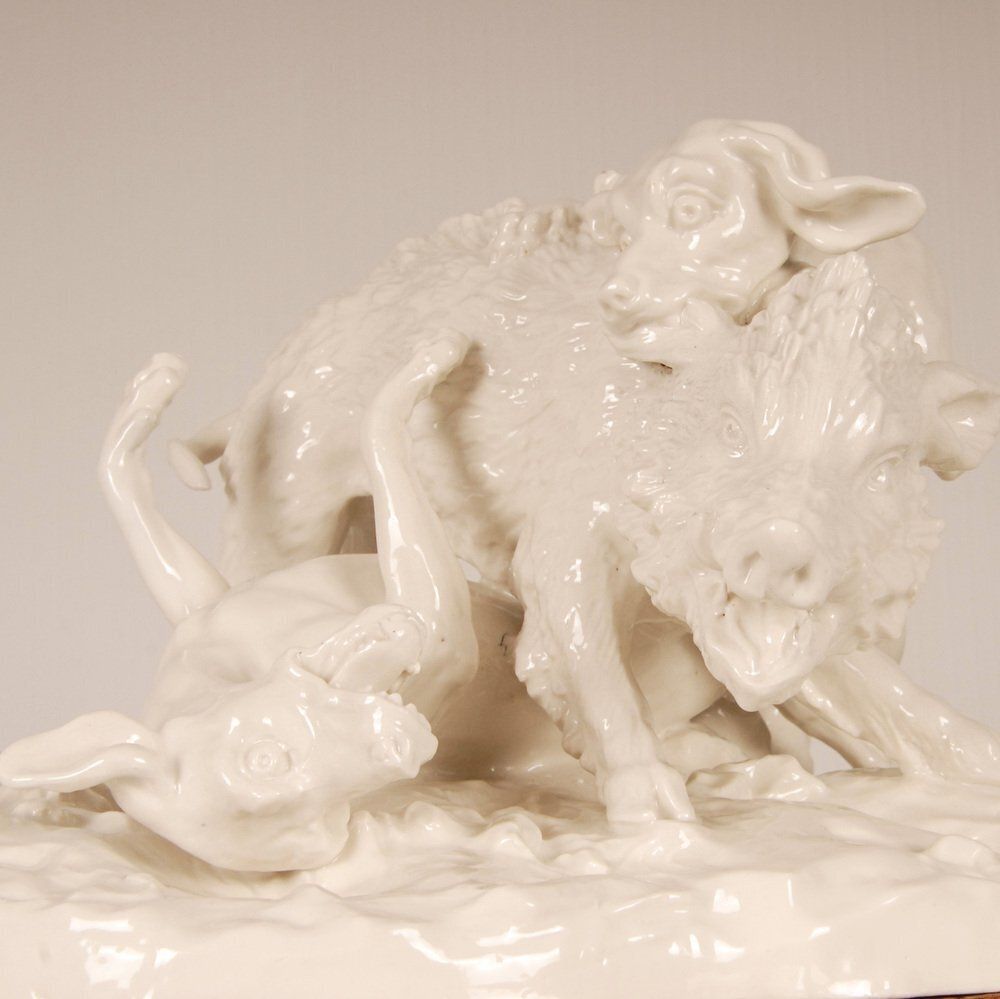 photo vintage Antique Porcelain Hunting Scene, 19th Century