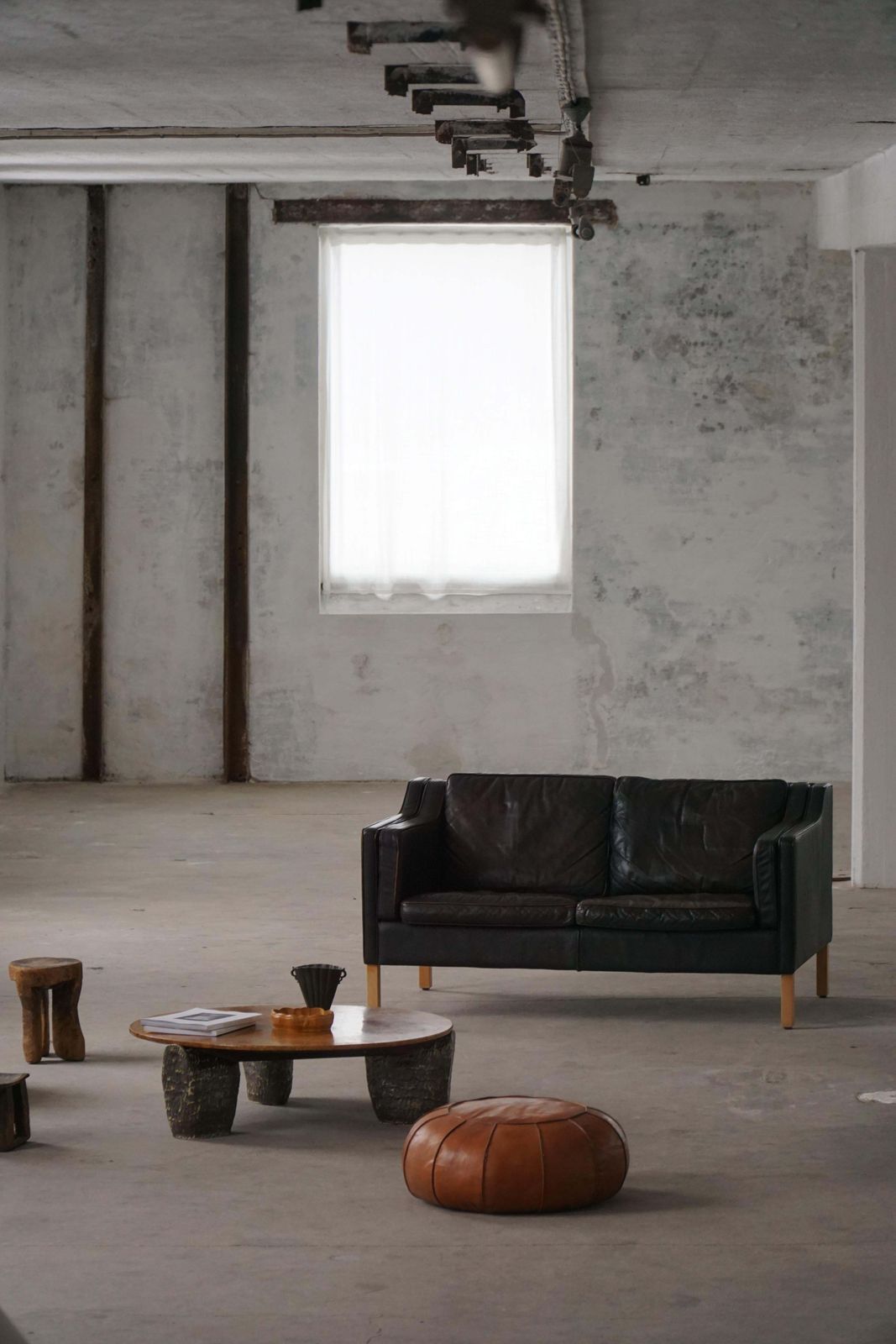 Mogens Hansen, Mid Century 2 Seater Sofa, Patinated Black Leather, 1970s photo vinterior