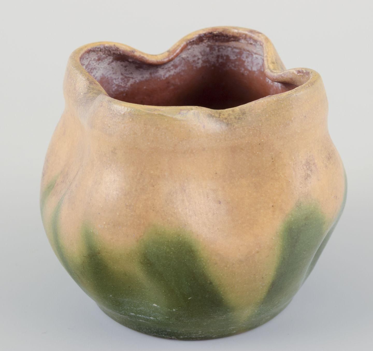 Kähler, Small Ceramic Plant Pot. Art Nouveau Style. Approx. 1910s. photo 153.0