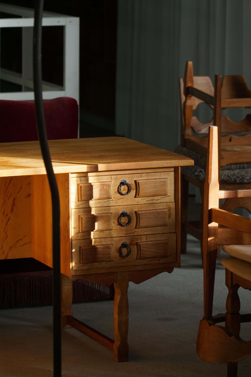 Mid 20th Century, Freestanding Oak Desk By Henning Kjærnulf, Denmark, 1960s photo 2000.0