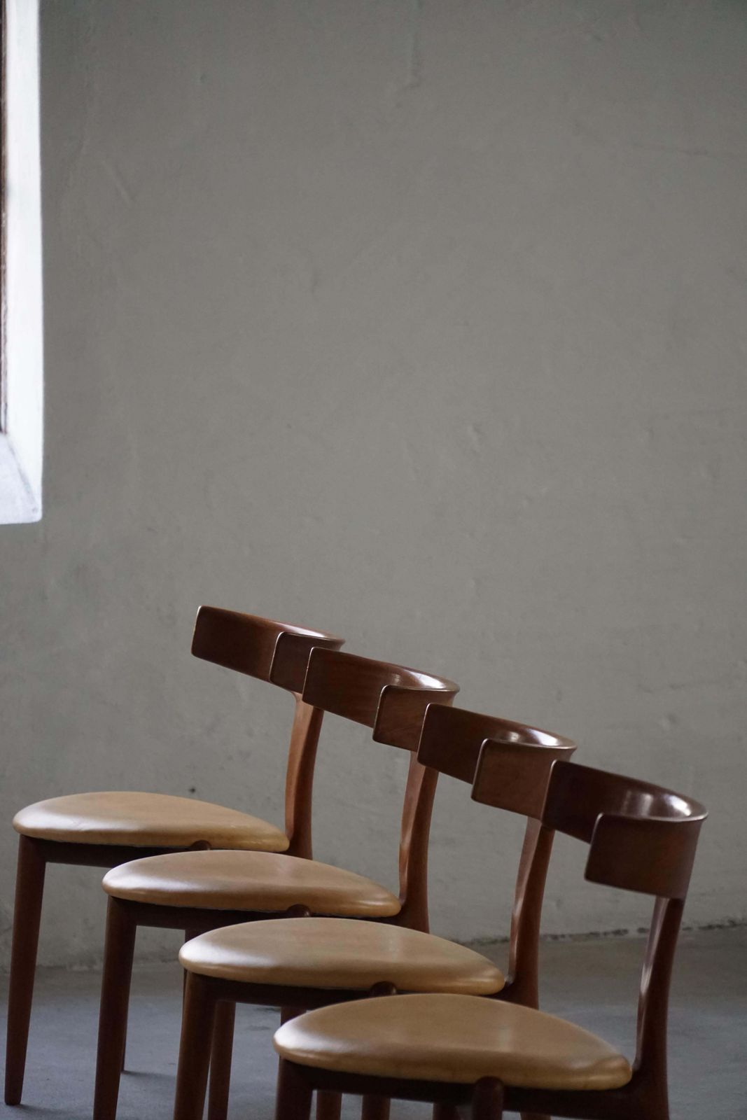 photo vinterior Set Of 4 “T” Chairs By Erik Andersen & Palle Pedersen, Danish Mid Century, 1950s