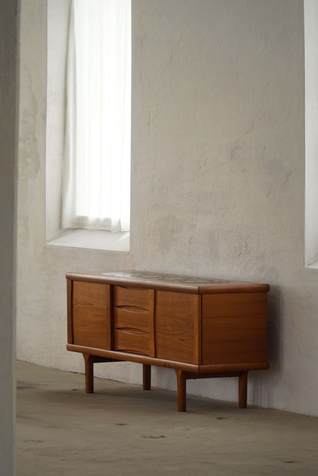 Hansen & Pedersen, Danish Mid Century Modern, Freestanding Teak Credenza, 1960s photo furniture
