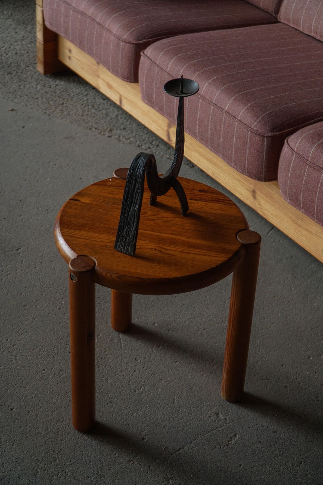 20th Century, Scandinavian Modern Tripod Stool With Circular Seat, 1970s photo vinterior