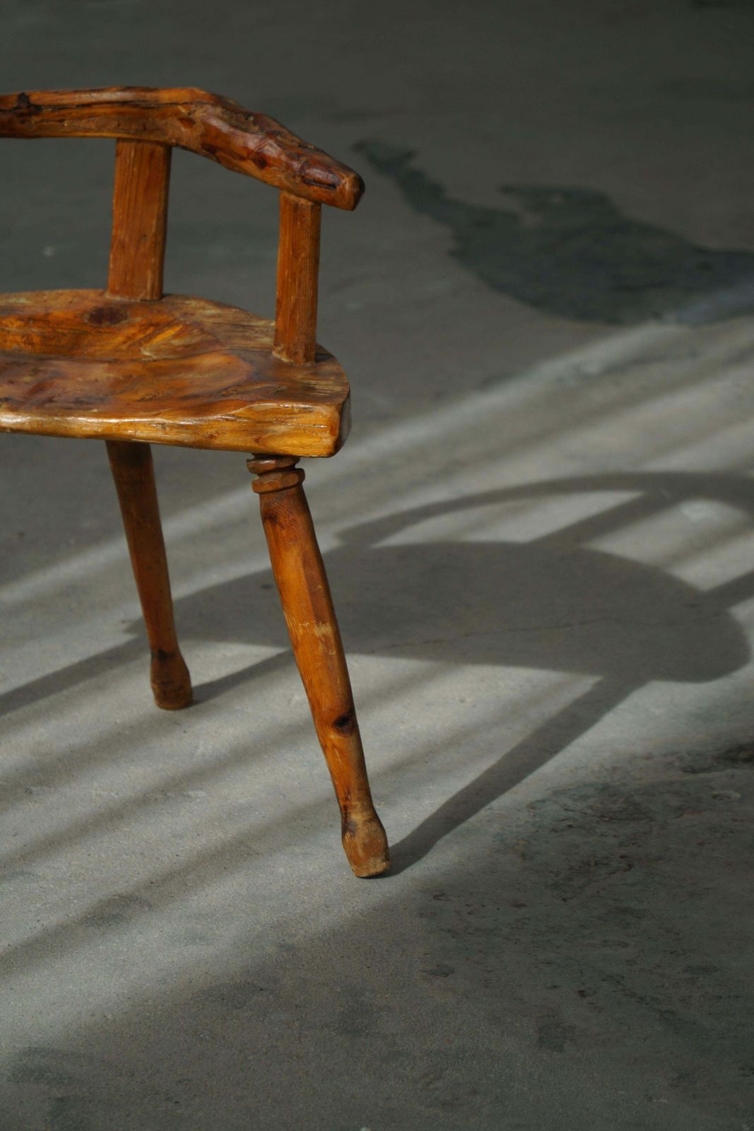 Early 20th Century, Scandinavian Folk Art Three Legged Chair In Pine, Wabi Sabi photo vintage