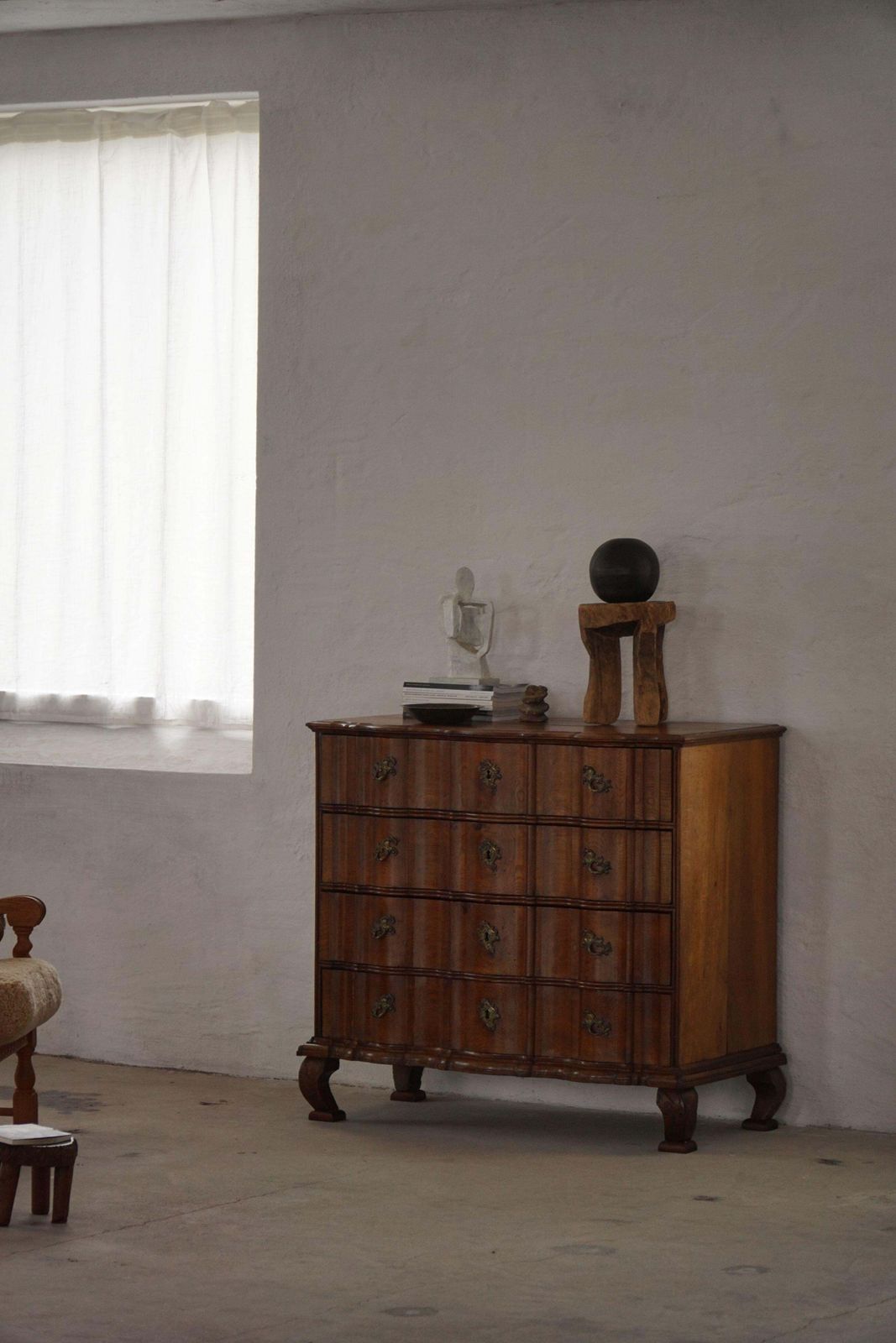 Late 18th Century, Antique Baroque Oak Chest Of Drawers With Cabriole Legs photo furniture