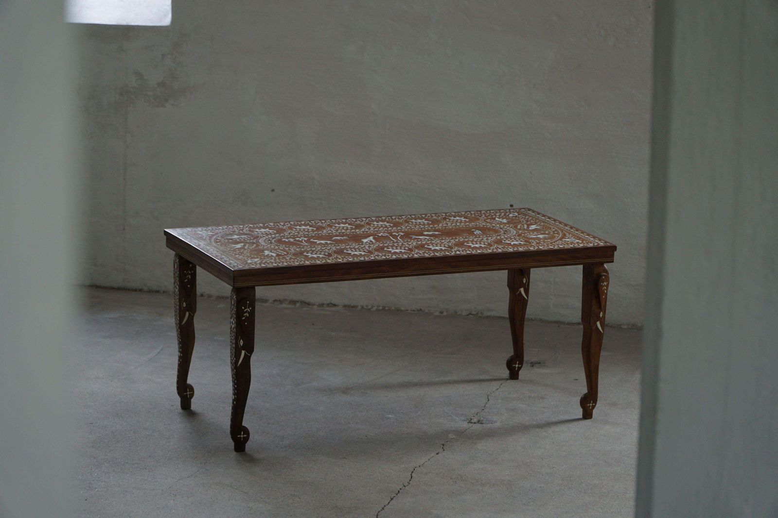 Vintage Indian Inlaid Teak Coffee Table With Elephant Motifs, Mid 20th Century photo Furniture
