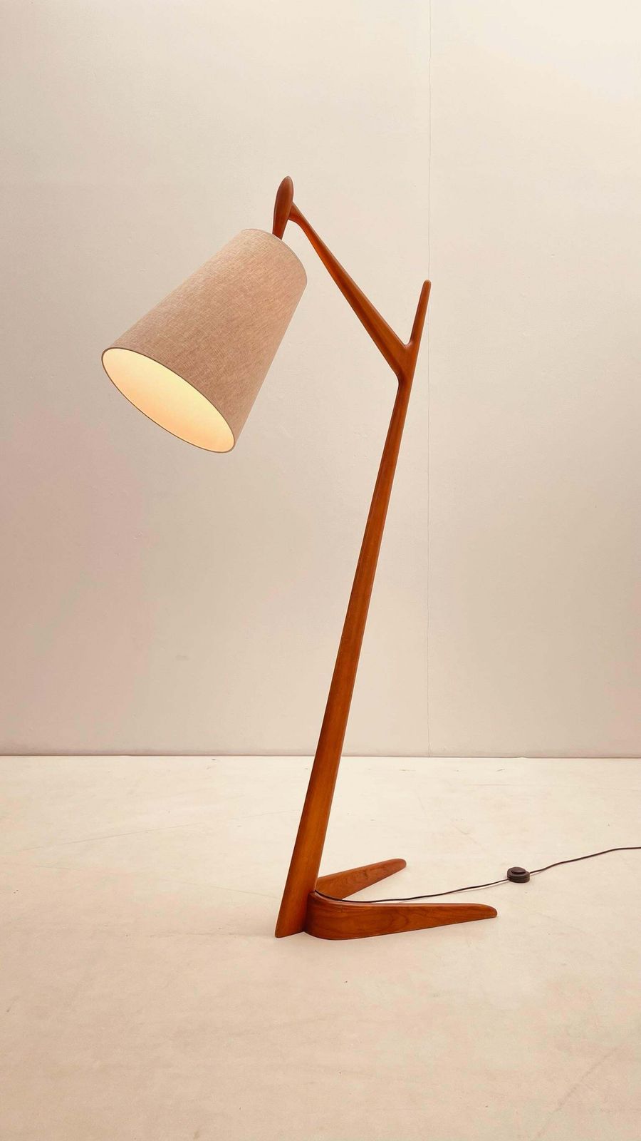 Teak Wood Floorlamp With Boomerang Shape Foot photo vinterior