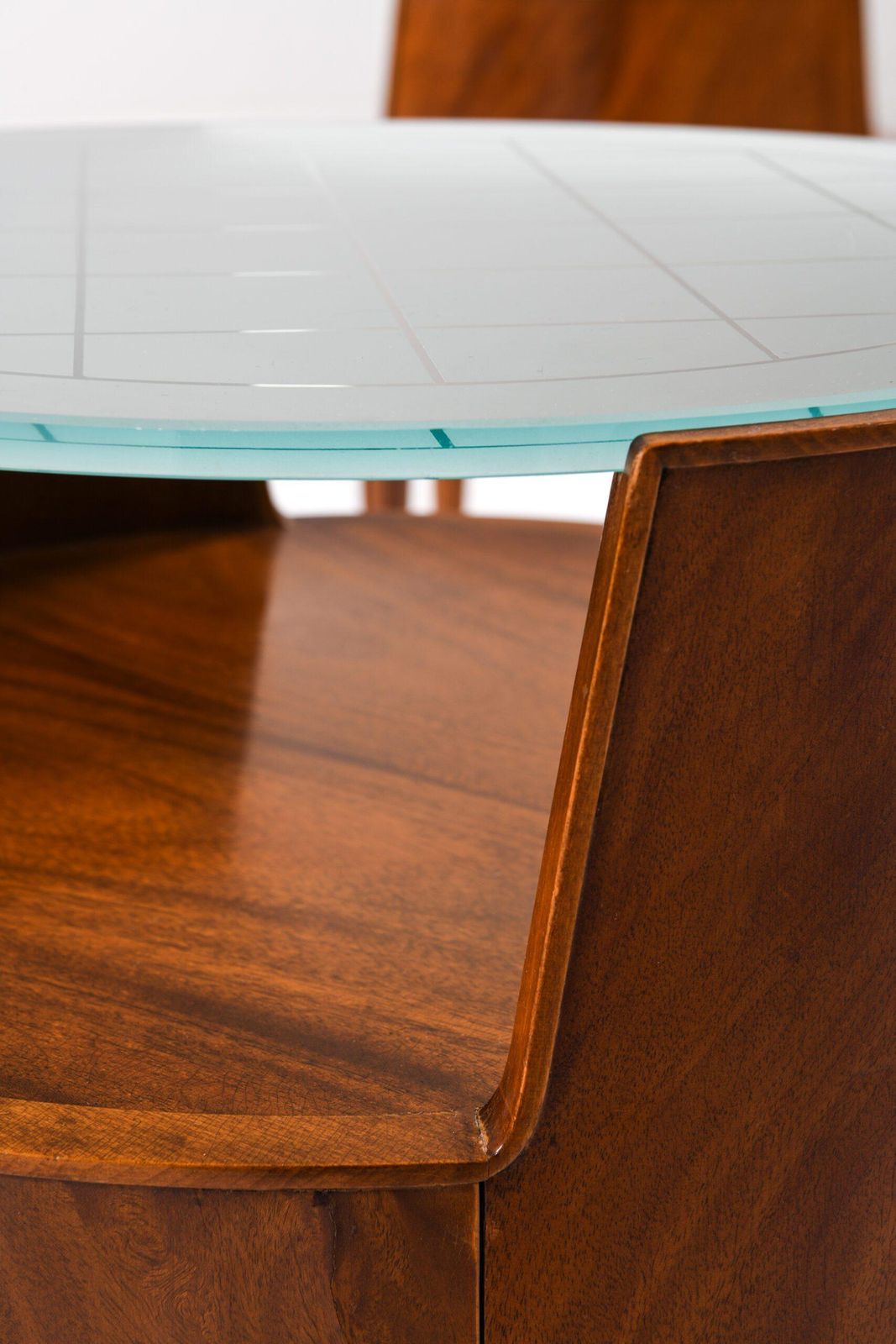 Pair Of Bedside Tables / Side Tables In Mahogany By Axel Larsson, 1940s photo vinterior