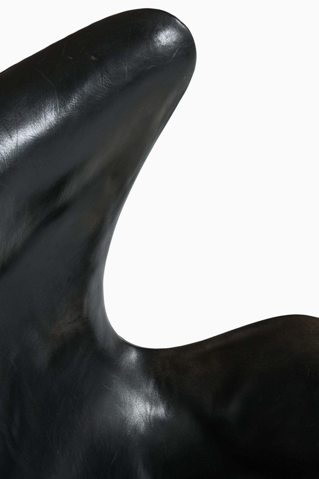 'Egg Chair', Model 3316, In Original Leather Upholstery By Arne Jacobsen, 1960s photo vintage