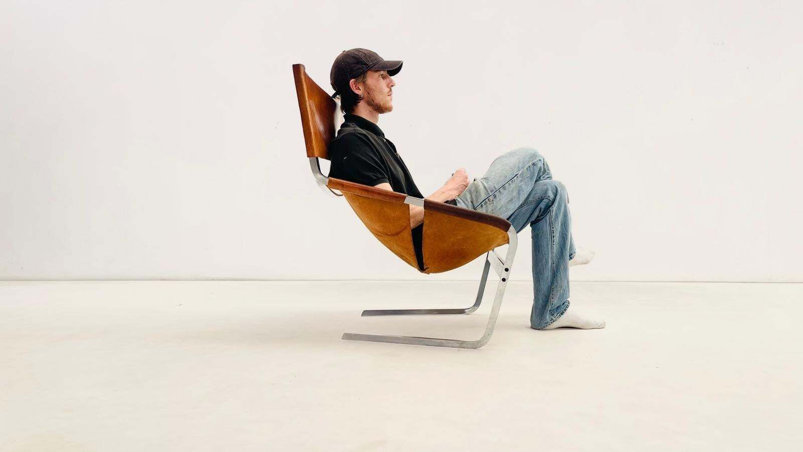 6186.0 'F444'  Leather Lounge Chair By Pierre Paulin For Artifort photo