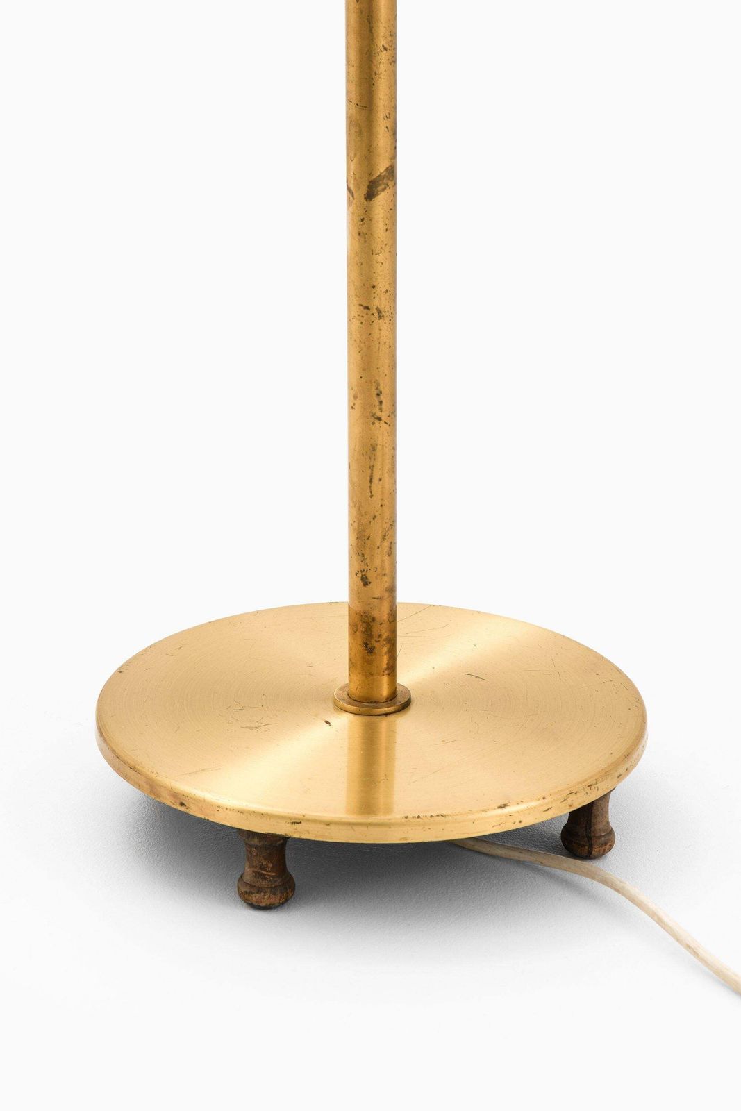 Height Adjustable Floor Lamp In Brass, Mahogany And New Lamp Shade, 1940's photo Lighting