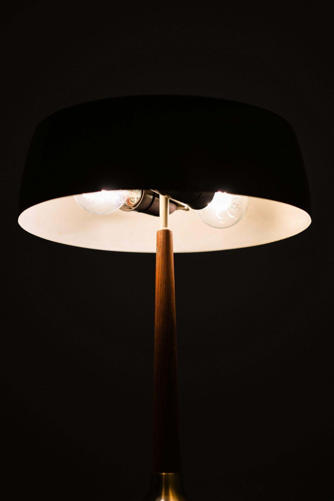 Table Lamp In Brass And Teak By Svend Aage Holm Sørensen, 1950's photo vinterior