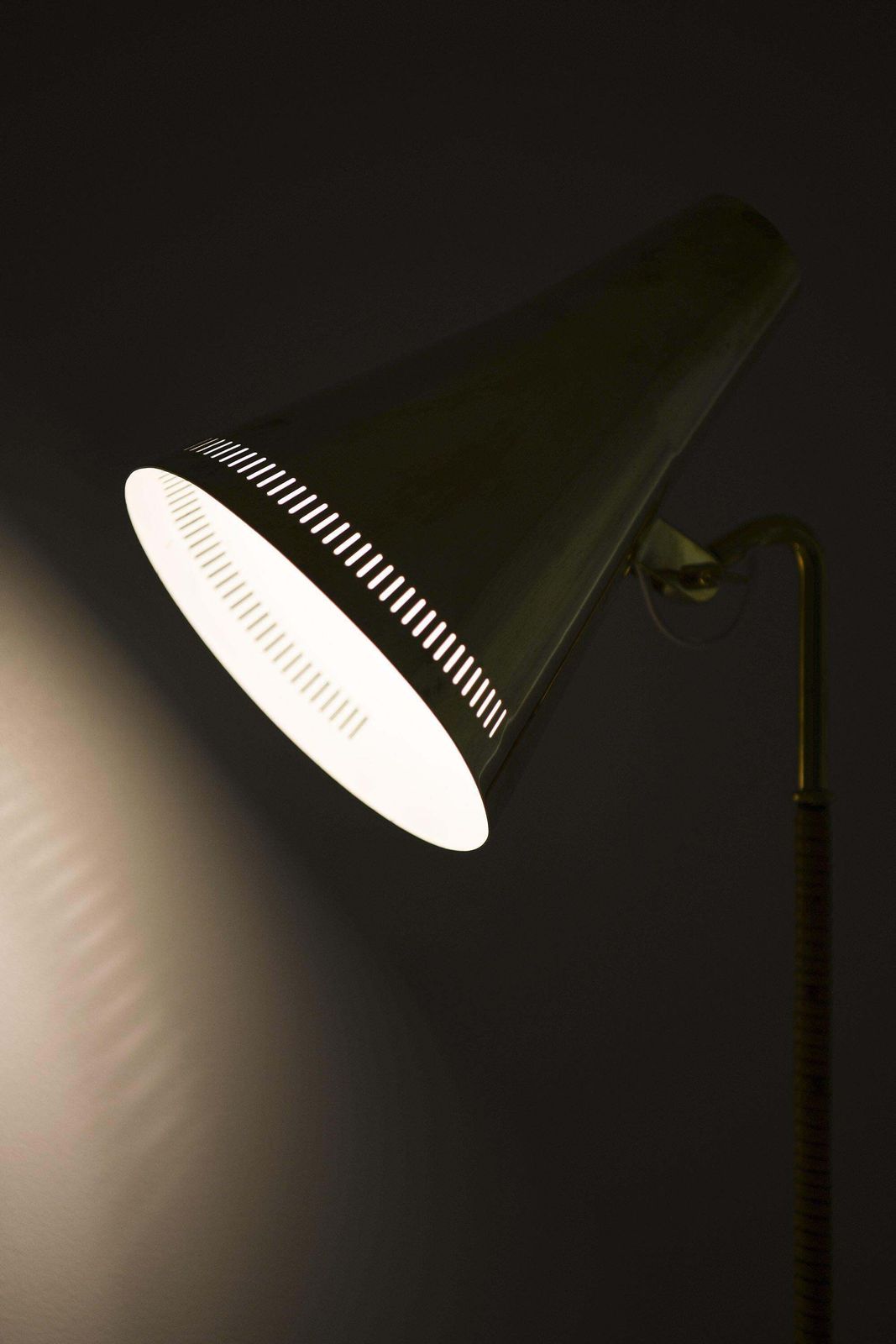 Floor Lamp In Brass And Cane By Paavo Tynell, 1950's photo buy
