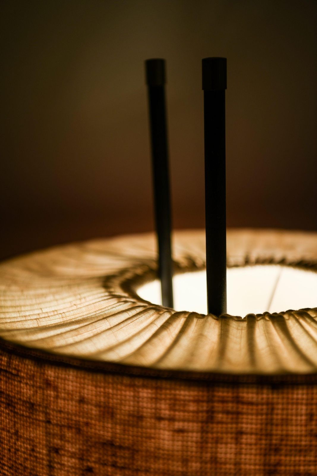 Early Floor Lamp In Black Lacquered Metal And Brass By Gerald Thurston, 1950's photo vinterior
