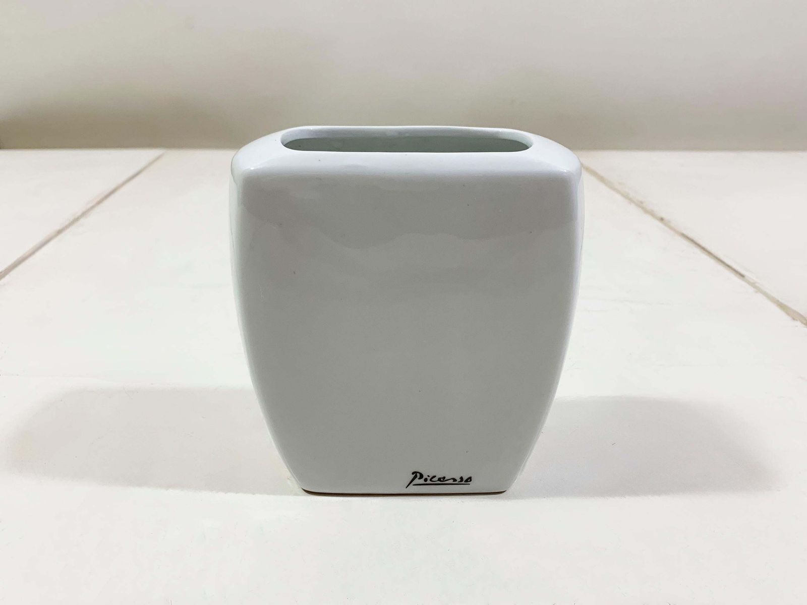 Picasso "Petit Bouquet, 1958" Licensed Tognana Porcelain Vase, For Mmi, Italy photo 434.0