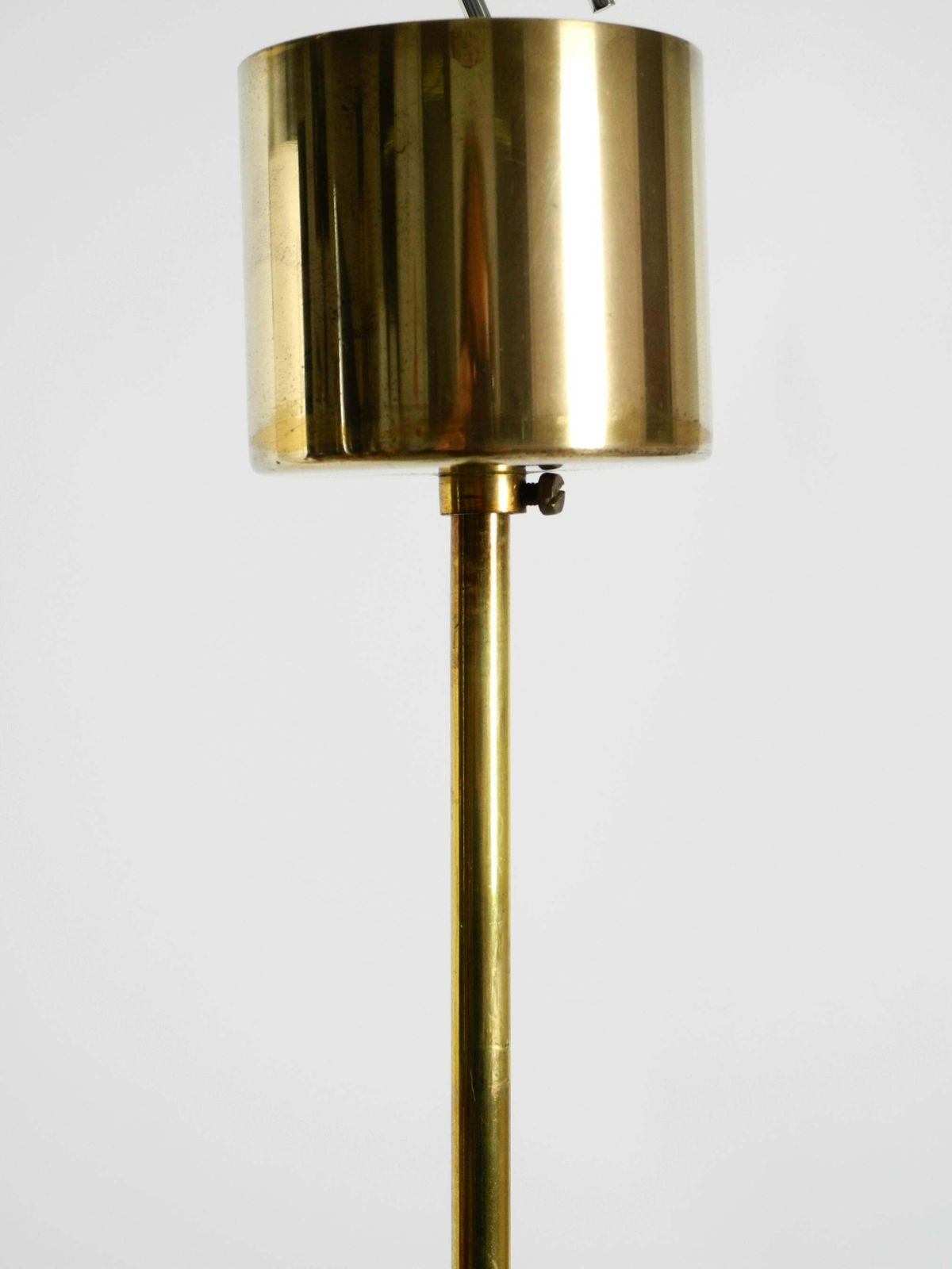 photo vintage Beautiful 1960s Kaiser Leuchten Brass Ceiling Lamp With 6 Opal Glass Shades