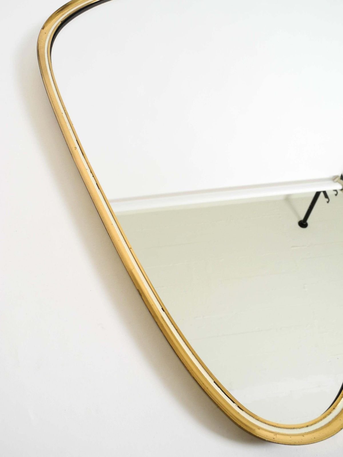 1139.0 Beautiful Mid Century Brass Kidney Shaped Wall Mirror From Münchner Zierspiegel photo