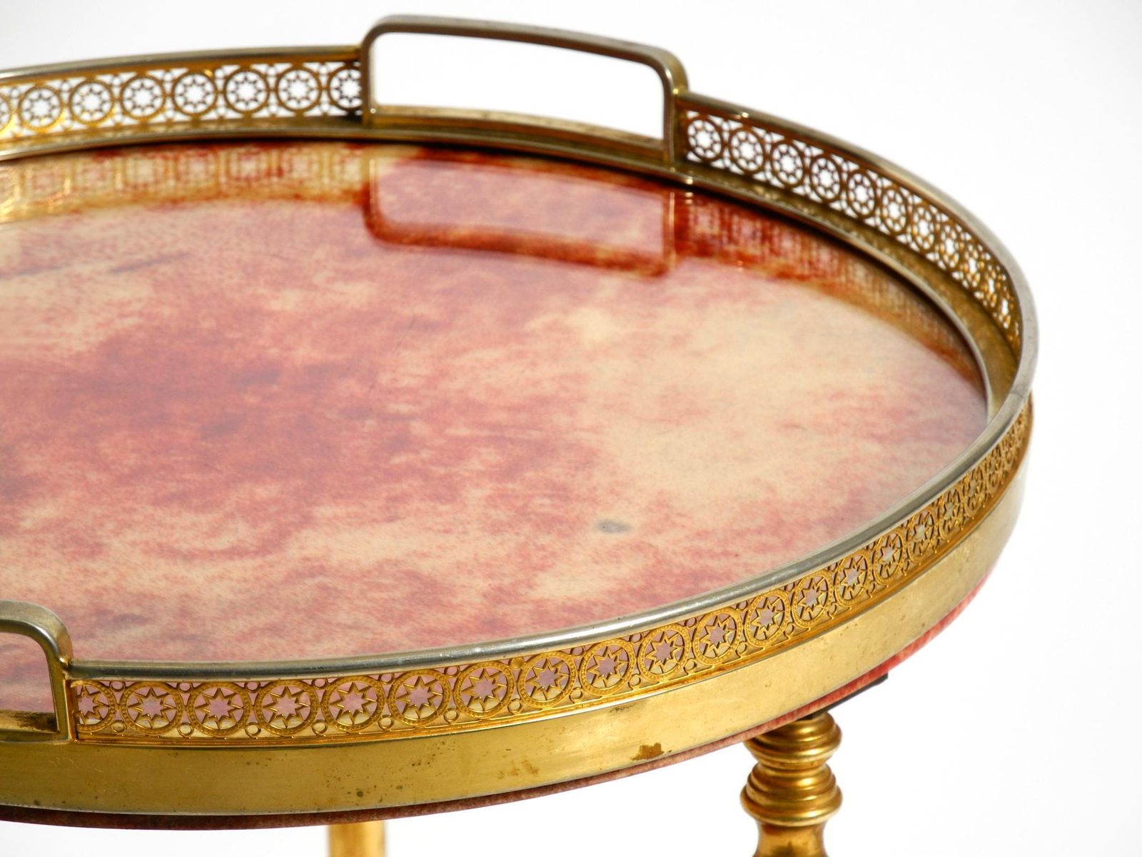 photo furniture Round, Small 1960s Aldo Tura Serving Or Bar Trolley In Red Goatskin Leather