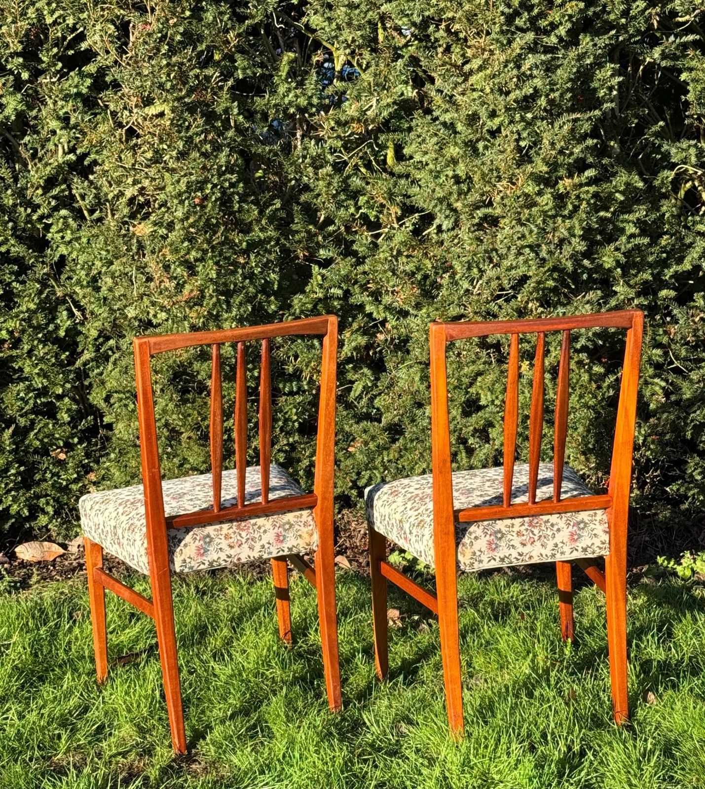 Ten Mid Century Teak Dining Chairs By Gordon Russell 1960 photo vinterior