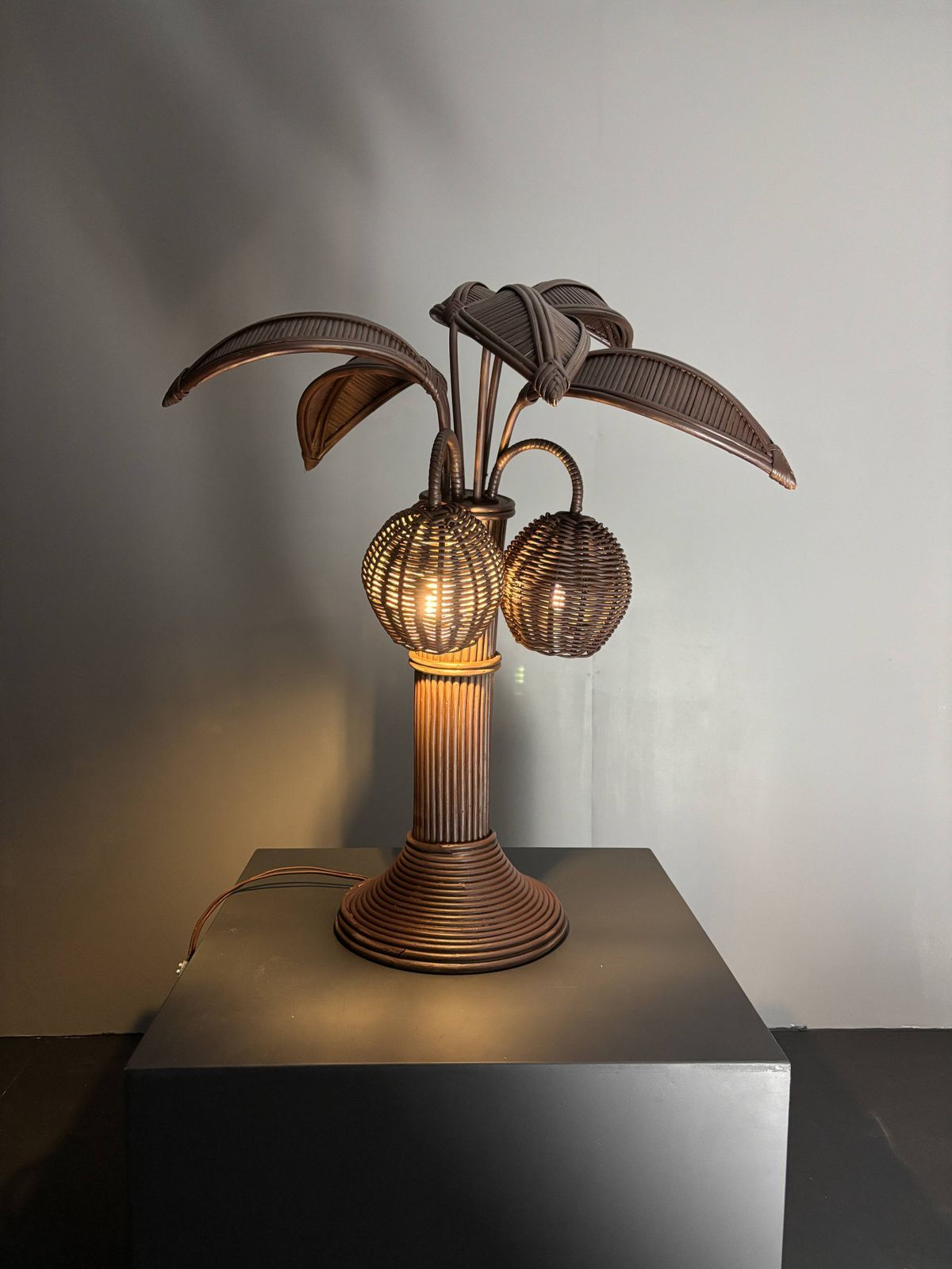 Pencil Reed Rattan Bamboo Palm Tree Coconut Table Lamp Maro Lopez Style 70s photo Art