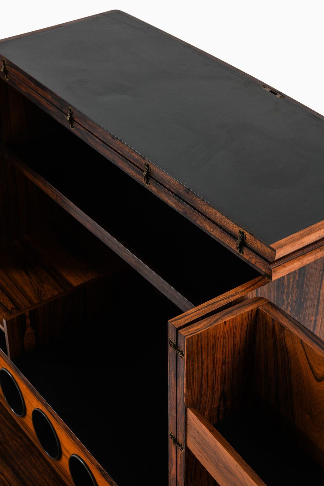 Bar Cabinet On Wheels In Rosewood, Formica And Steel By Illum Wikkelsø, 1960's photo vinterior