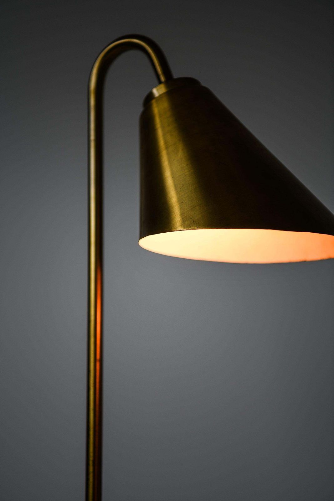 Floor Lamp In Brass By Frits Schlegel & Vilhelm Lauritzen, 1940's photo buy