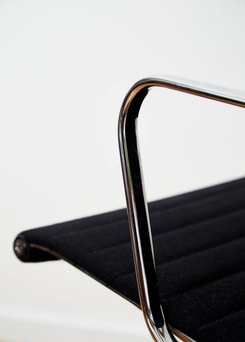 Ea 108 Swivel Chair By Charles & Ray Eames For Herman Miller