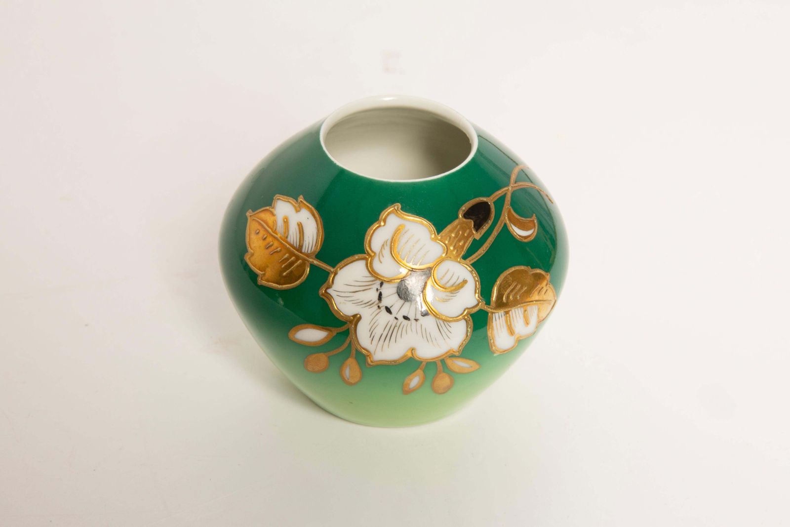 Mid Century Small Green Porcelain Vase, Hand Painted, Europe, Germany photo 62.0