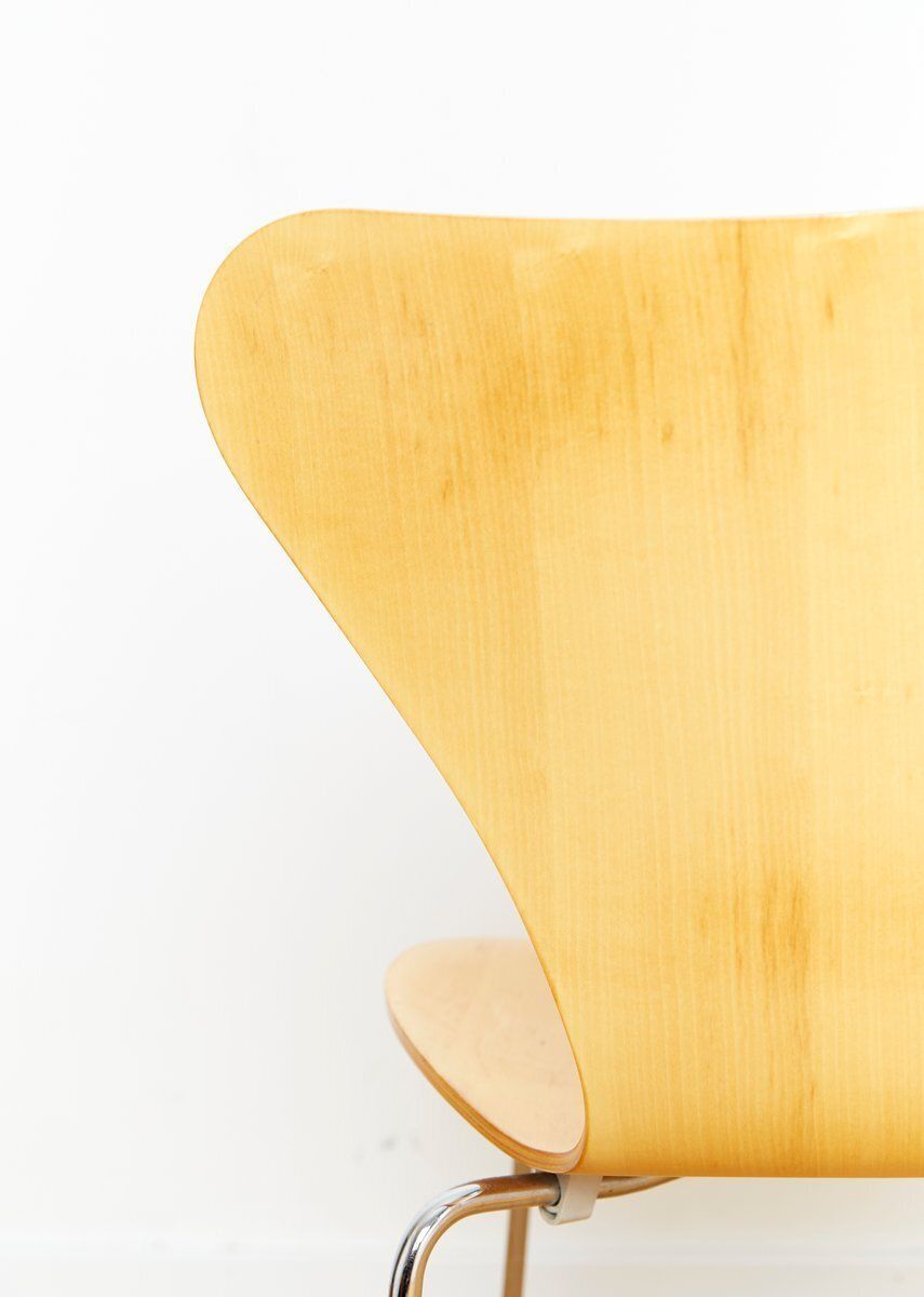 3107 Series 7 Chairs By Arne Jacobsen For Fritz Hansen, 2002 photo buy