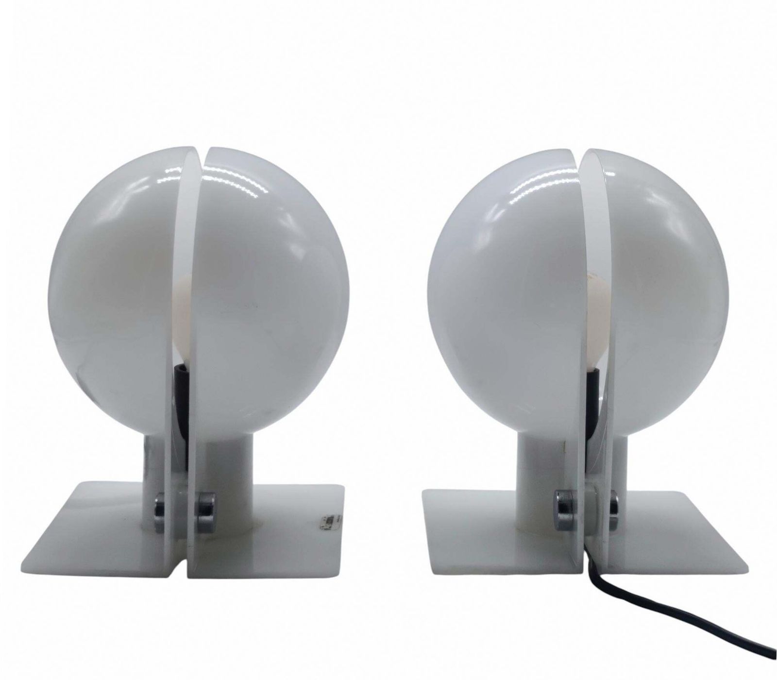 Ermanno Lampa & Sergio Brazzoli For Guzzini Pair Of "Sirio" Table Lamps photo Lighting
