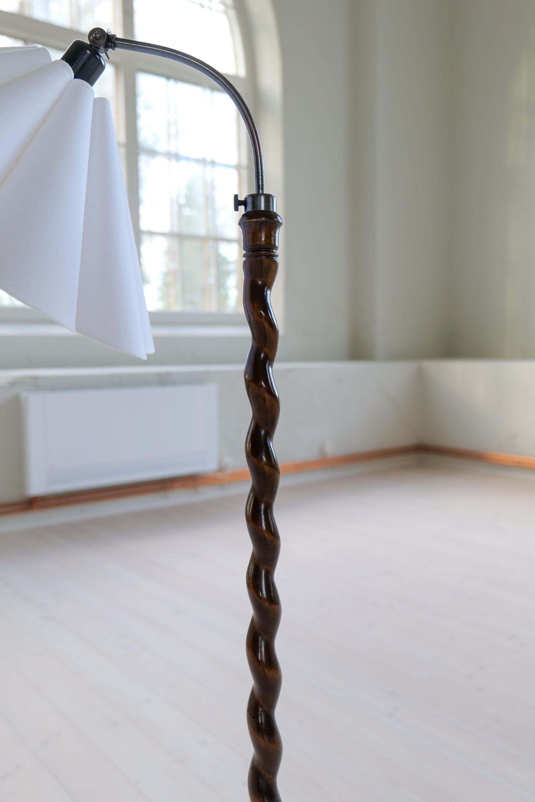 2429.0 Art Deco Organic Swirl Floor Lamp In Stained Birch Sweden, 1940s photo
