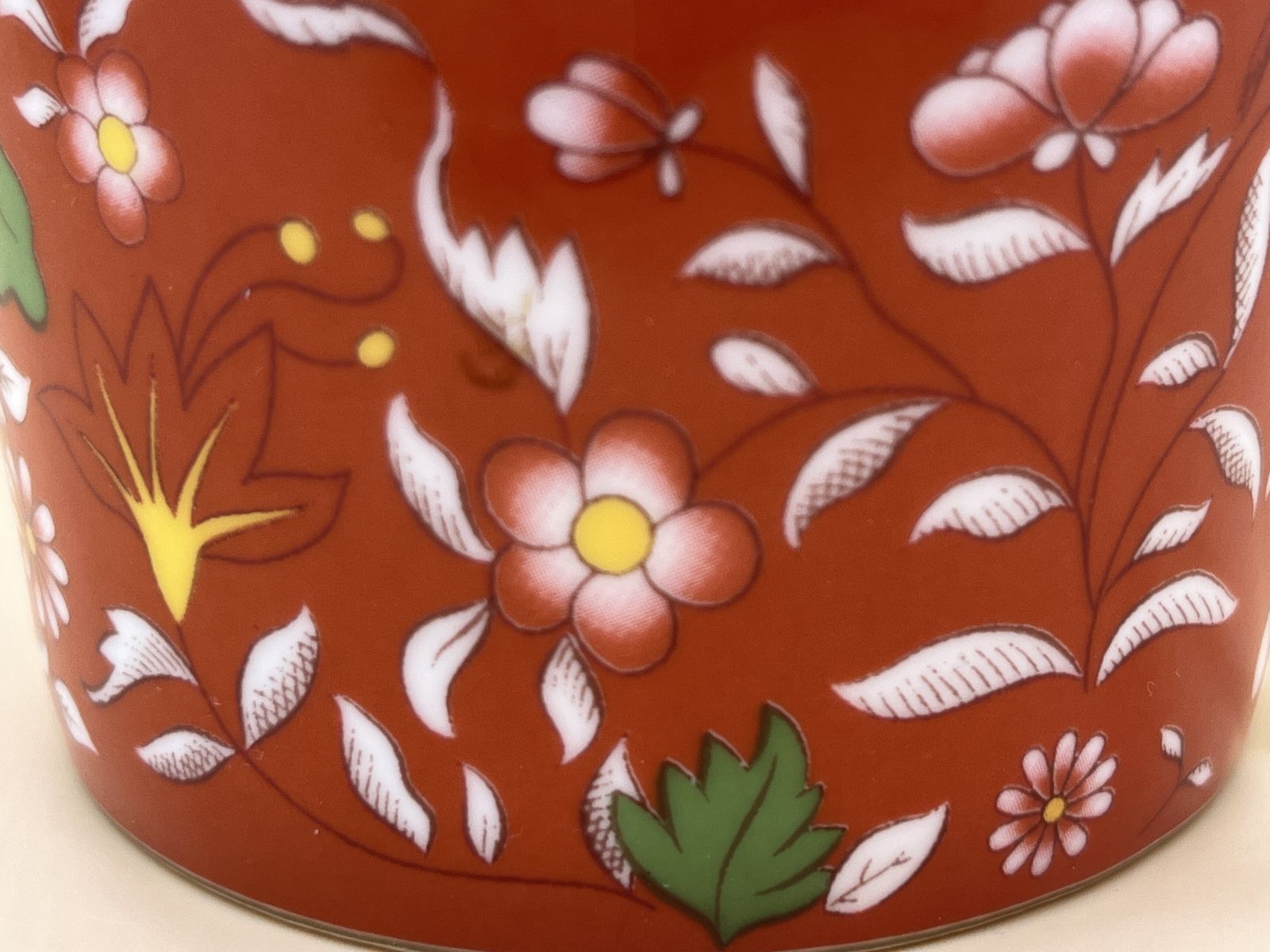 photo furniture Wedgwood China Wonderlust Collection Crimson Jewel Design Tea Cup & Saucer Duo.
