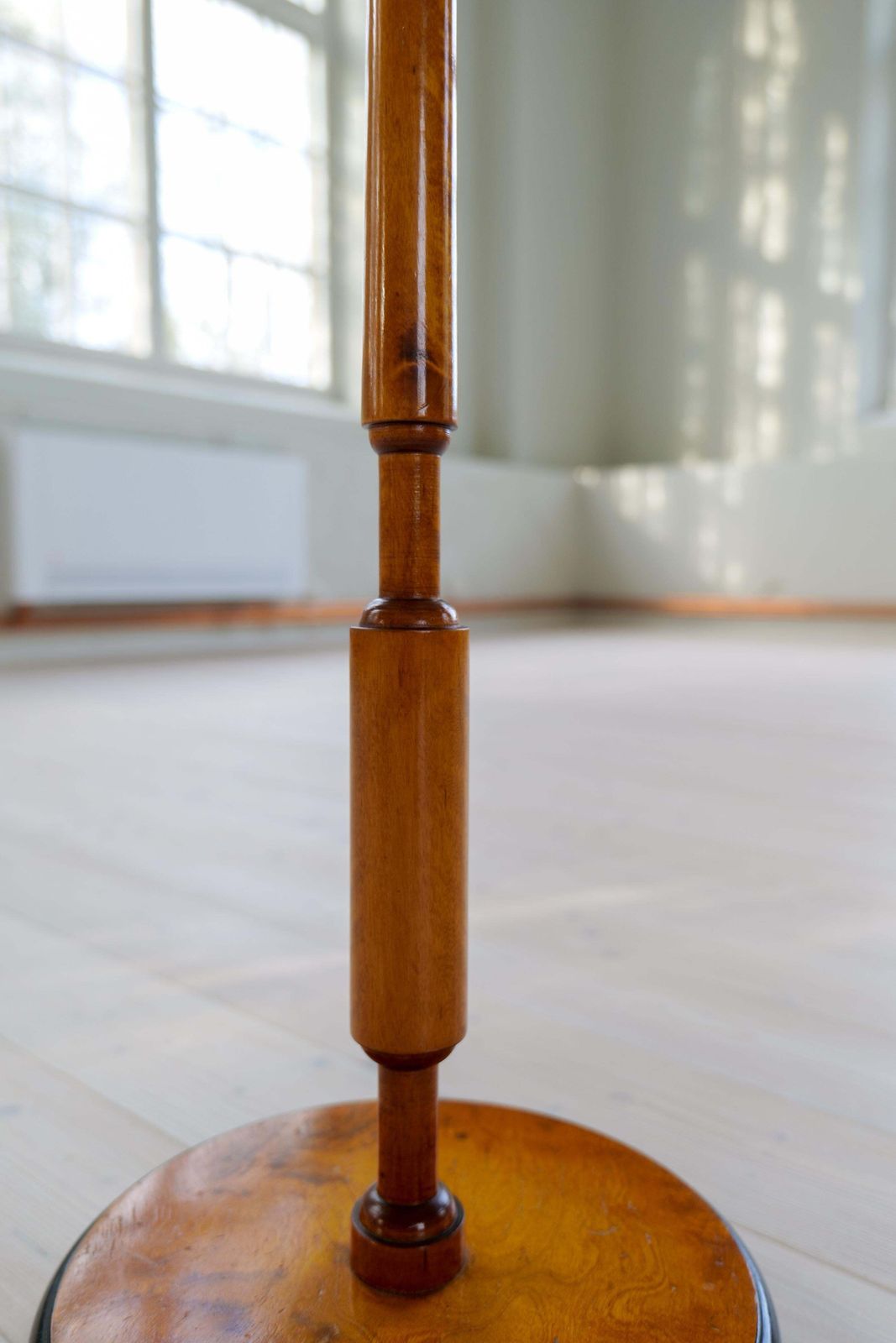 2475.0 Art Deco Organic Floor Lamp In Stained Birch Sweden, 1930s photo