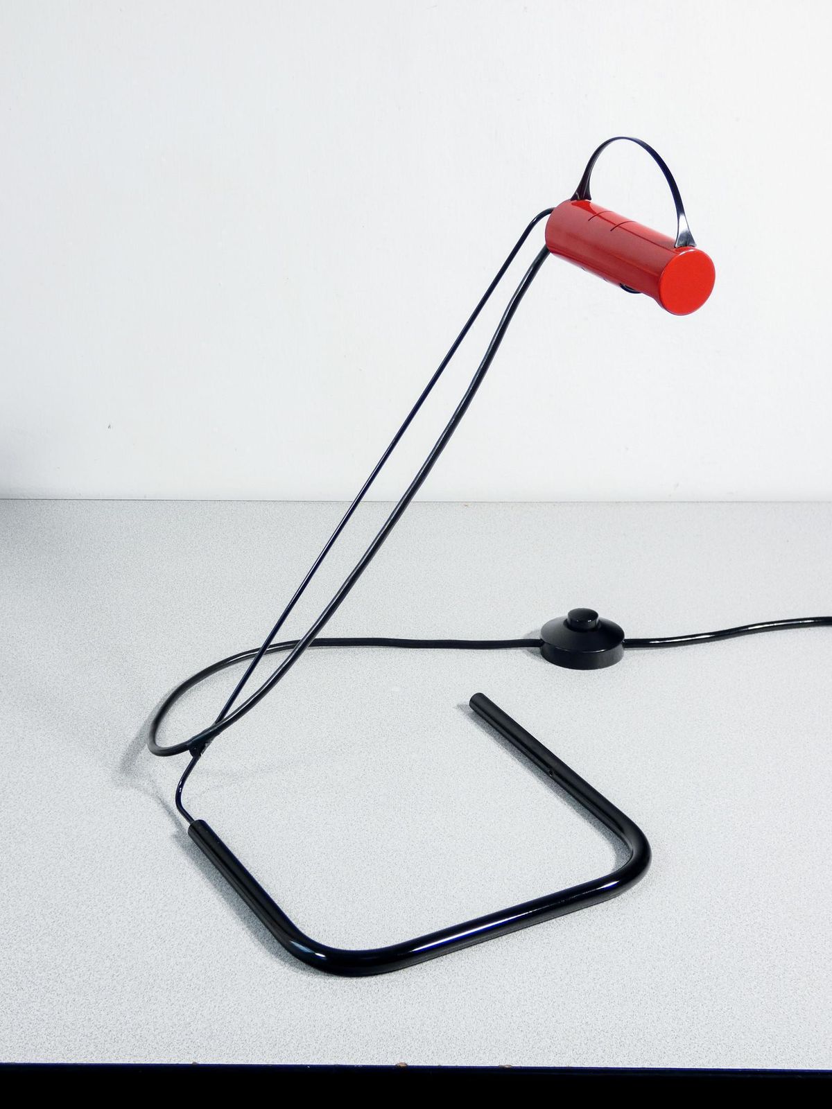 Lighting Coppia Di Lampade Slalom, Design Vico Magistretti Per Oluce. Italia, Anni 80 photo