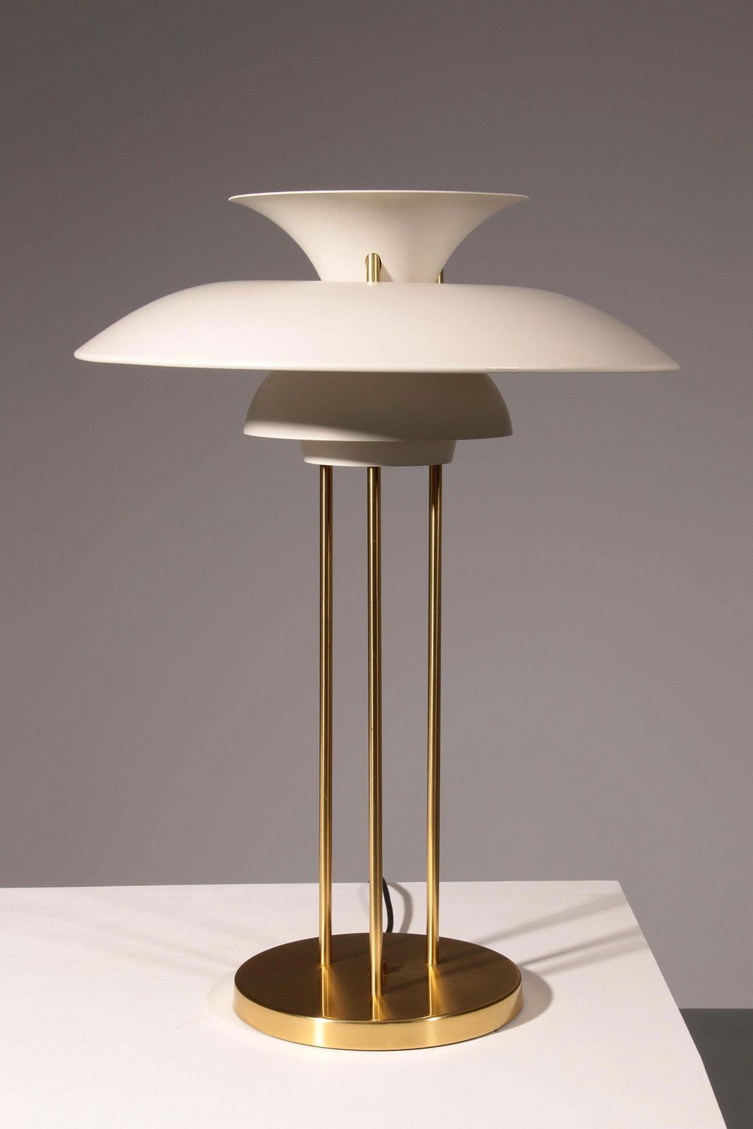Rare Ph 5 Mid Century Modern Table Lamp By Poul Henningsen For Louis Poulsen photo buy