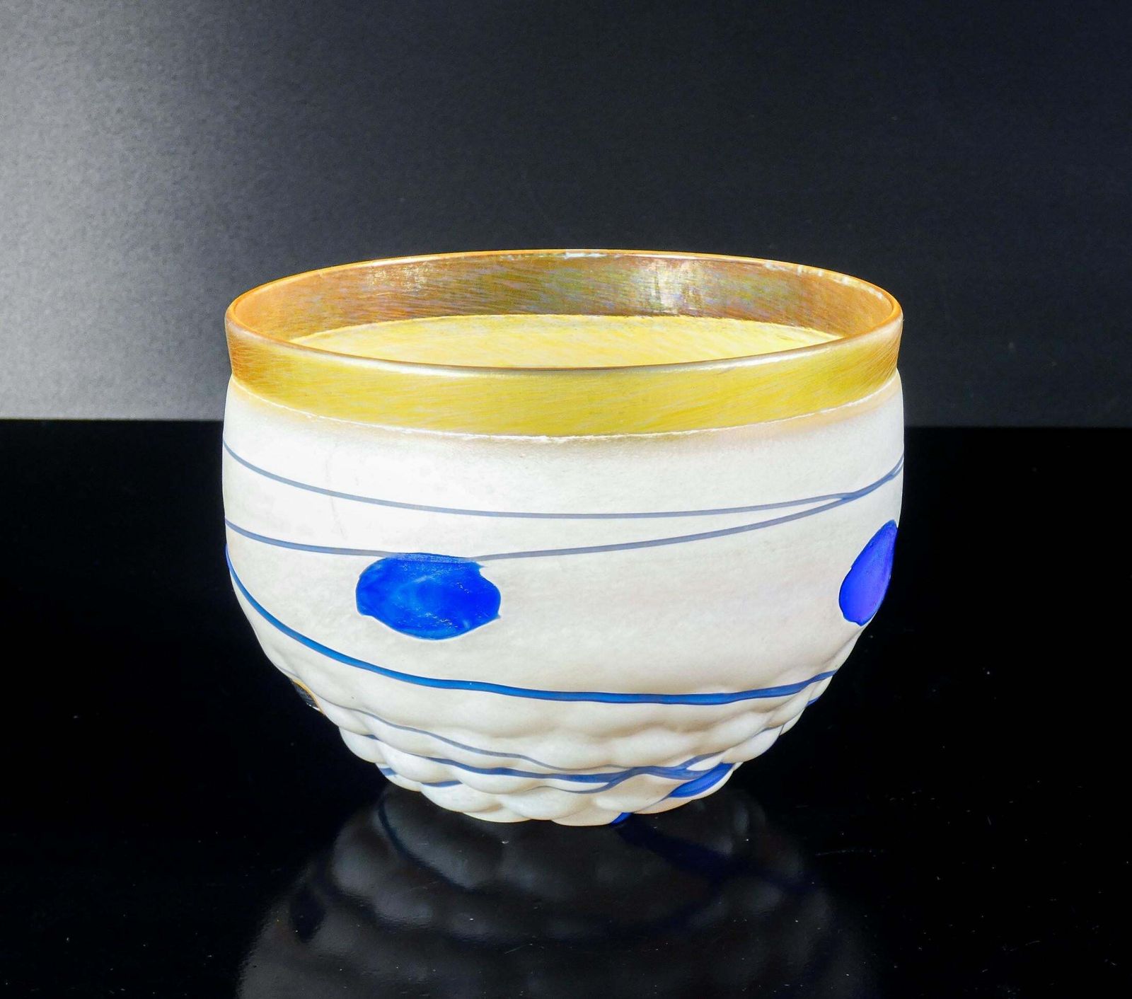 Blown Glass Vase Design Bertil Vallien For Kosta Boda. Anni 80 photo for sale